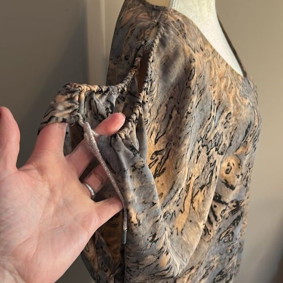 EUC Juicy Couture Blouse(size XL) - Picture 4 of 8